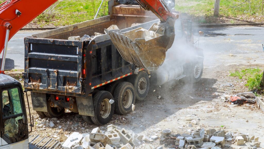 Junk Removal Edgewood NM – Fast, Reliable Debris Hauling
